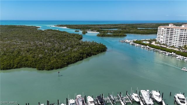 13105 Vanderbilt DR 607, Naples, FL 34110