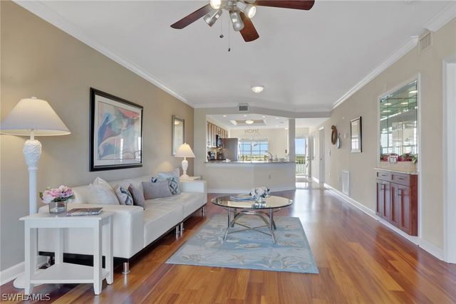 13105 Vanderbilt DR 607, Naples, FL 34110