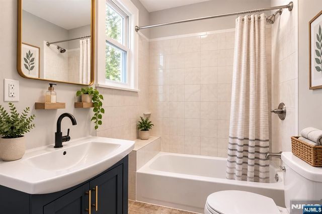 72 Sunset Avenue, Newark, NJ 07106
