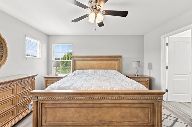 284 St Regis Drive, Shelbyville, KY 40065