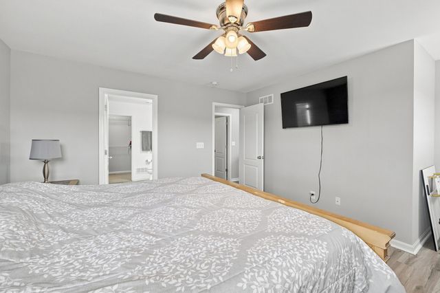 284 St Regis Drive, Shelbyville, KY 40065
