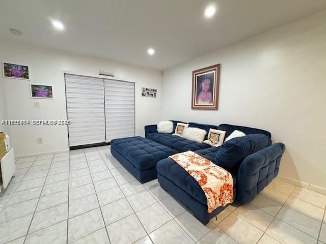10445 NW 11th St 201, Pembroke Pines, FL 33026