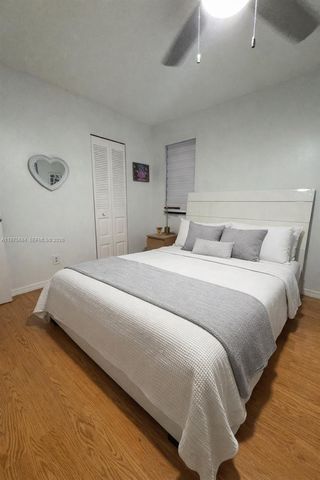 10445 NW 11th St 201, Pembroke Pines, FL 33026