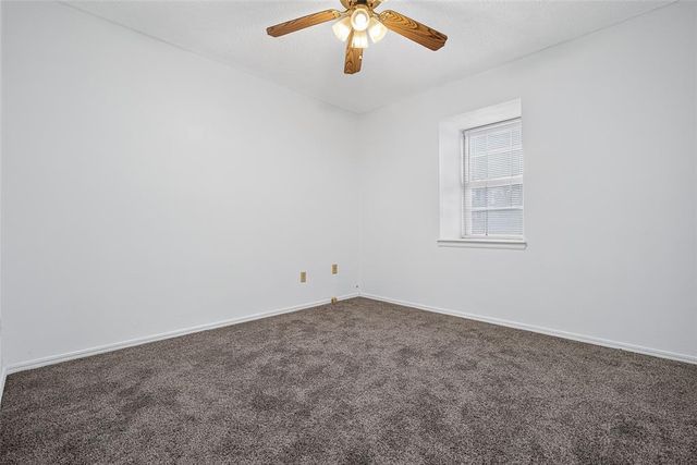 11417 N May Avenue B, Oklahoma City, OK 73120