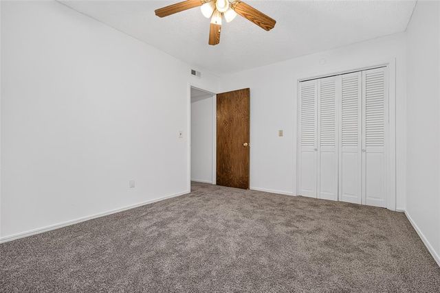 11417 N May Avenue B, Oklahoma City, OK 73120