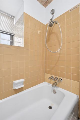 11417 N May Avenue B, Oklahoma City, OK 73120
