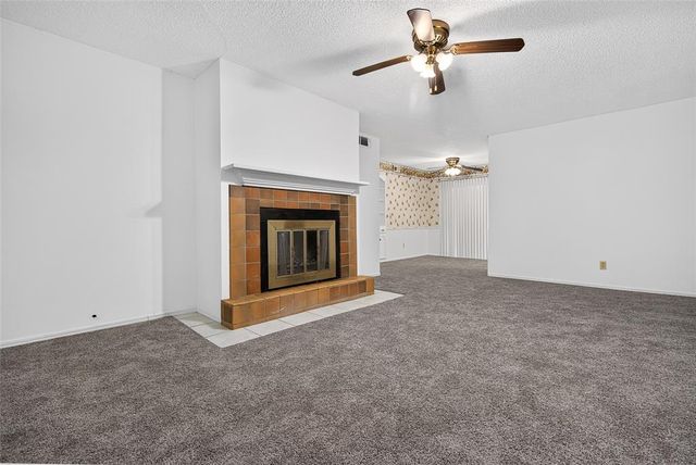 11417 N May Avenue B, Oklahoma City, OK 73120