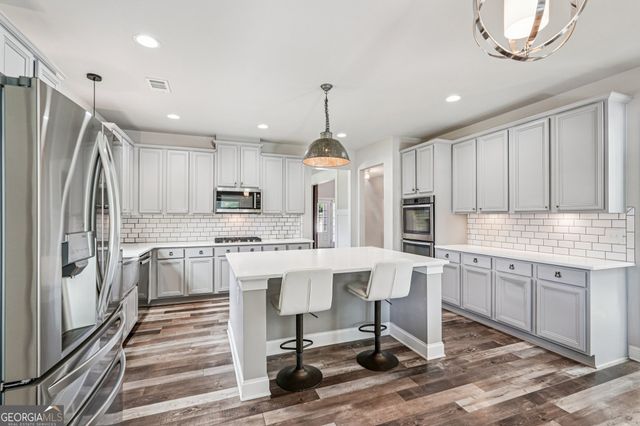 17 Lake Sydney Drive, Dawsonville, GA 30534