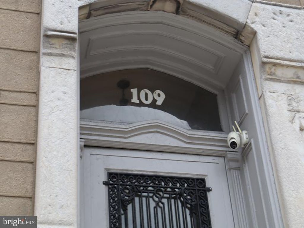109 S 21ST ST #5, PHILADELPHIA, PA 19103 — exterior
