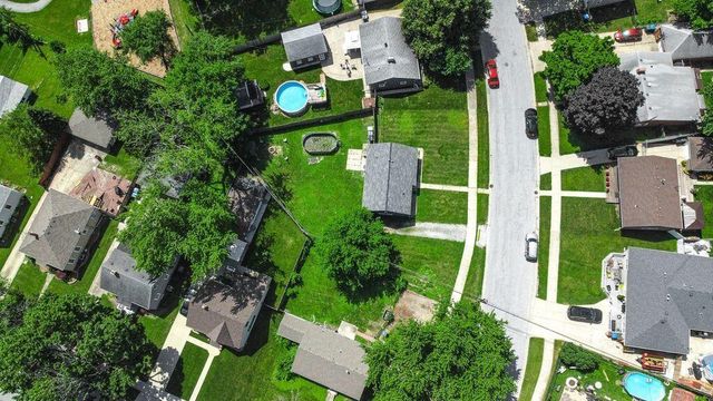 8115 Wicker Park Drive, Highland, IN 46322
