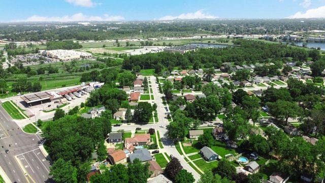 8115 Wicker Park Drive, Highland, IN 46322