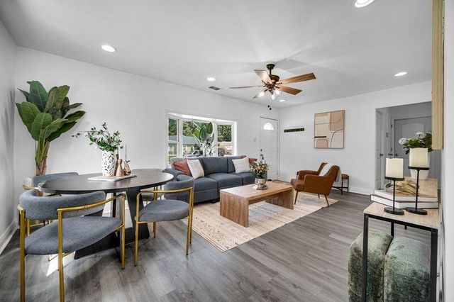 8115 Wicker Park Drive, Highland, IN 46322