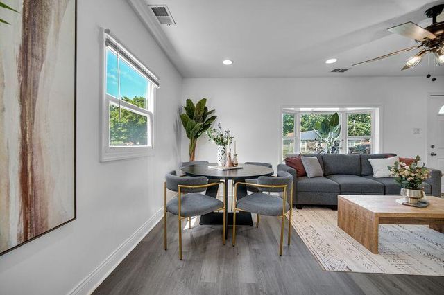 8115 Wicker Park Drive, Highland, IN 46322