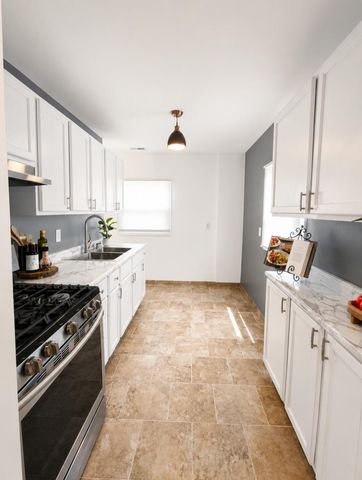 8115 Wicker Park Drive, Highland, IN 46322