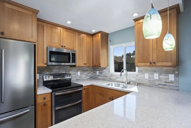 11337 AVENIDA DE LOS LOBOS C, San Diego, CA 92127