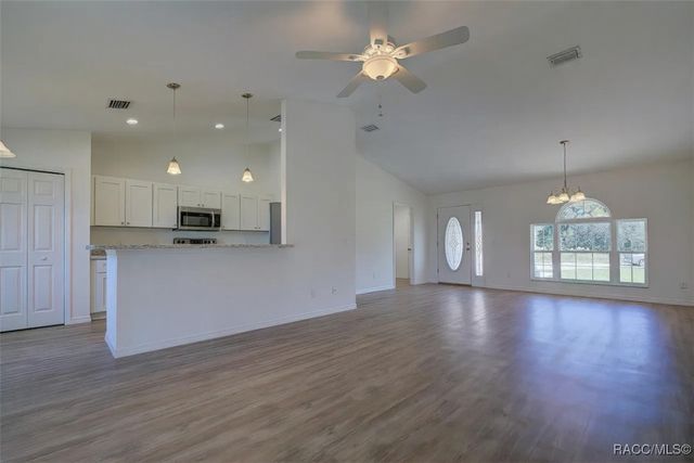 146 N Crestwood Avenue, Inverness, FL 34453