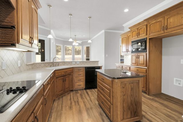 6420 Shady Oaks Lane, Midlothian, TX 76065