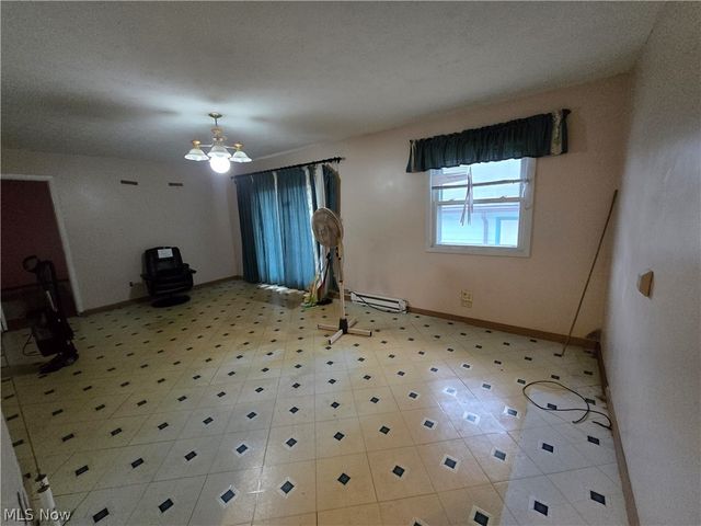19145 Homeway Avenue, Cleveland, OH 44135