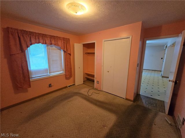 19145 Homeway Avenue, Cleveland, OH 44135