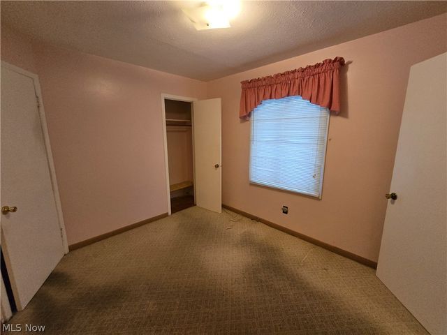 19145 Homeway Avenue, Cleveland, OH 44135