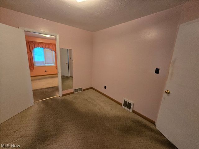 19145 Homeway Avenue, Cleveland, OH 44135