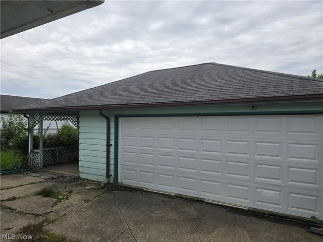 19145 Homeway Avenue, Cleveland, OH 44135