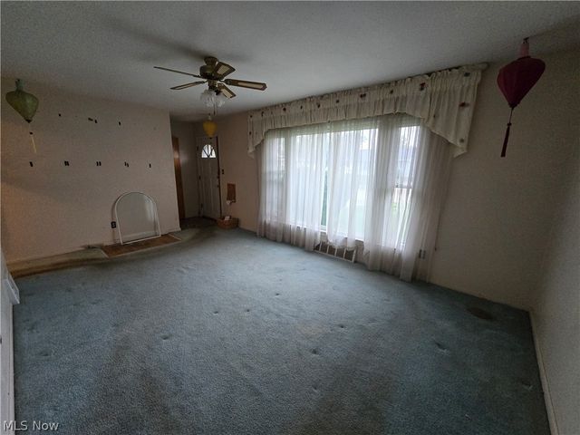 19145 Homeway Avenue, Cleveland, OH 44135