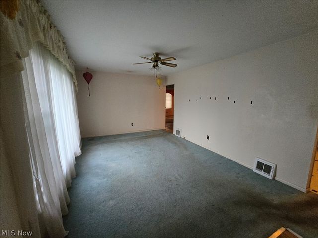 19145 Homeway Avenue, Cleveland, OH 44135