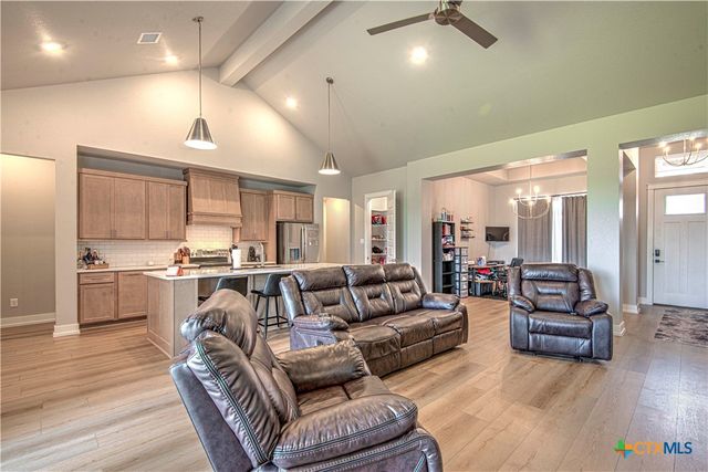 5027 Fence Line Trail, Nolanville, TX 76559