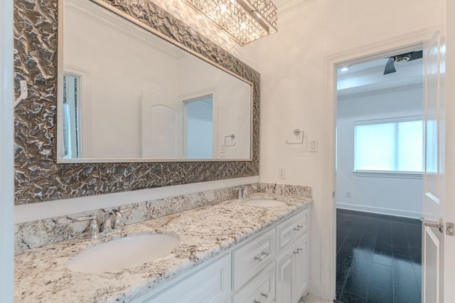 58 Flamingo Landing Drive, Missouri City, TX 77459