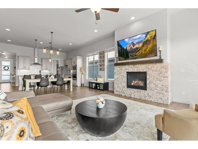192 Lake Park Dr, Loveland, CO 80537