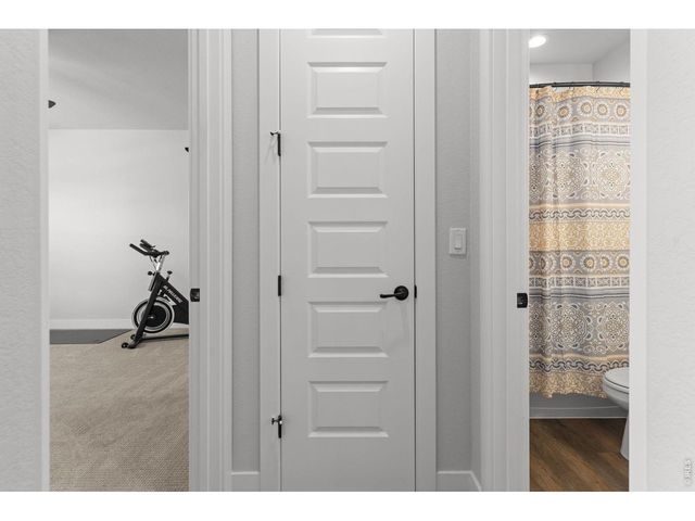 192 Lake Park Dr, Loveland, CO 80537