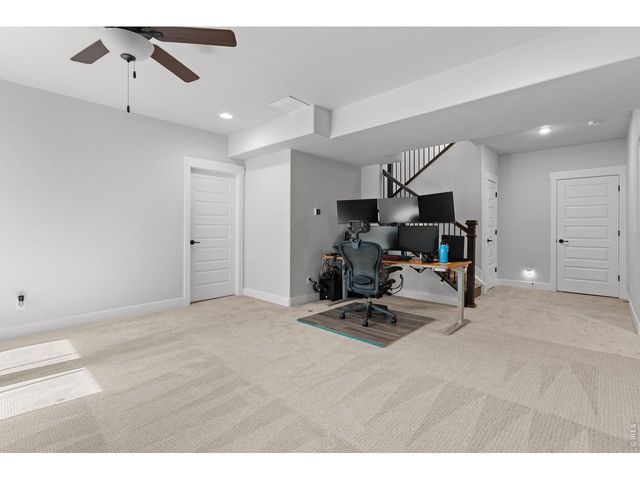 192 Lake Park Dr, Loveland, CO 80537