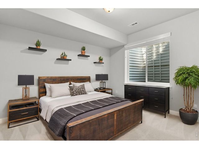 192 Lake Park Dr, Loveland, CO 80537