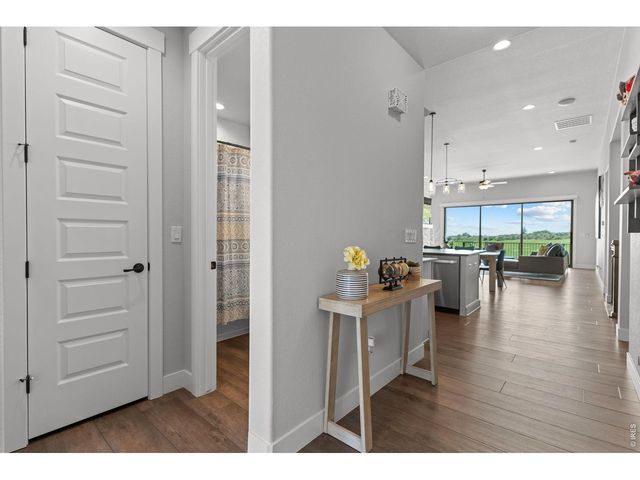 192 Lake Park Dr, Loveland, CO 80537