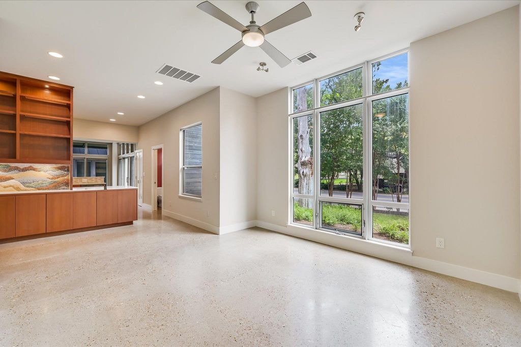 2822 Wooldridge DR B, Austin, TX 78703
