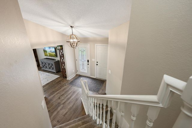 2543 Colony Circle, Saint Cloud, MN 56303