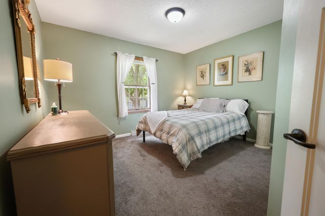 2543 Colony Circle, Saint Cloud, MN 56303