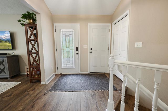 2543 Colony Circle, Saint Cloud, MN 56303