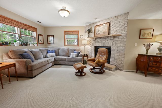 2543 Colony Circle, Saint Cloud, MN 56303