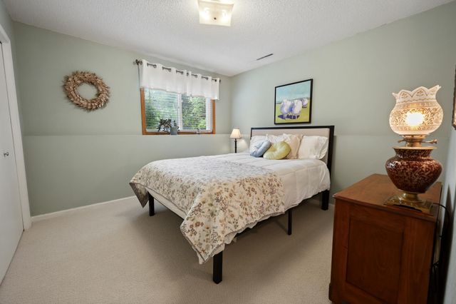 2543 Colony Circle, Saint Cloud, MN 56303