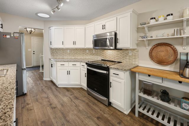 2543 Colony Circle, Saint Cloud, MN 56303
