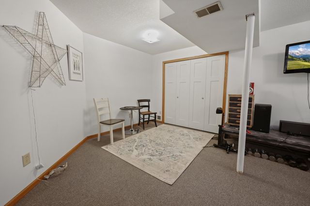 2543 Colony Circle, Saint Cloud, MN 56303