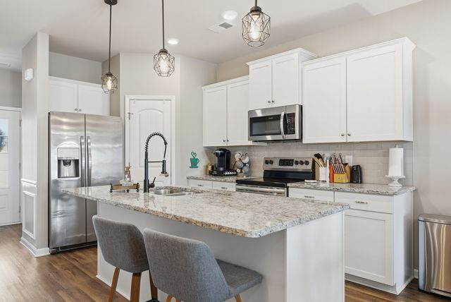 5005 Percival Dr, Gallatin, TN 37066