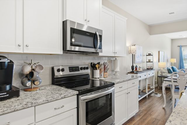 5005 Percival Dr, Gallatin, TN 37066