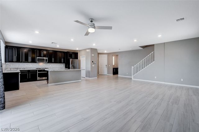 10818 Lost Ark Avenue, Las Vegas, NV 89129