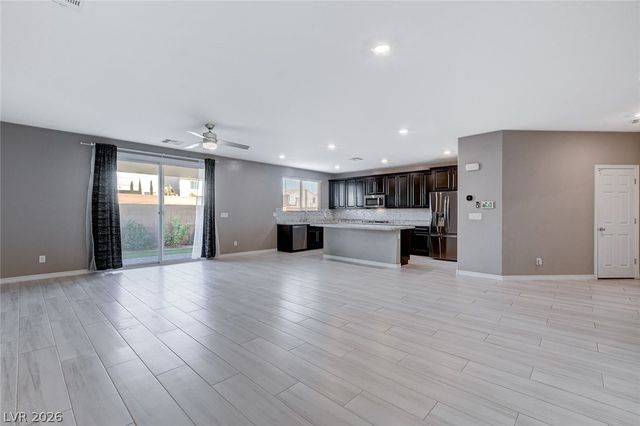 10818 Lost Ark Avenue, Las Vegas, NV 89129