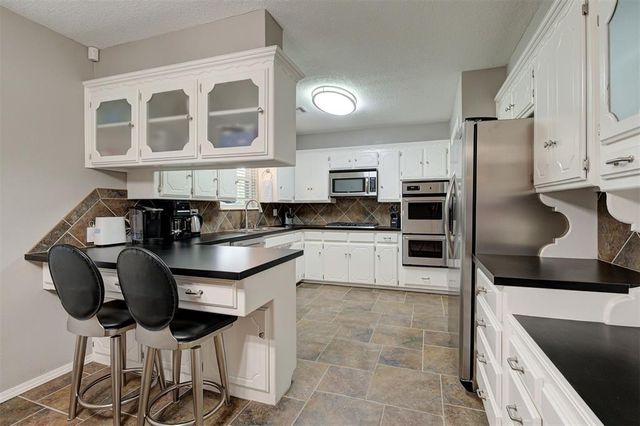 6409 N College Avenue, Oklahoma City, OK 73132