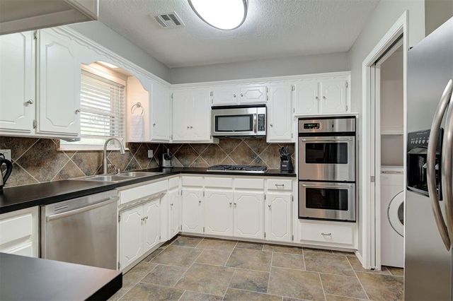 6409 N College Avenue, Oklahoma City, OK 73132