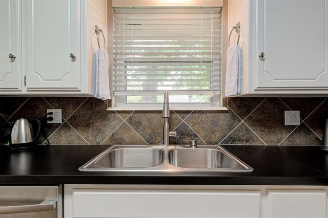 6409 N College Avenue, Oklahoma City, OK 73132